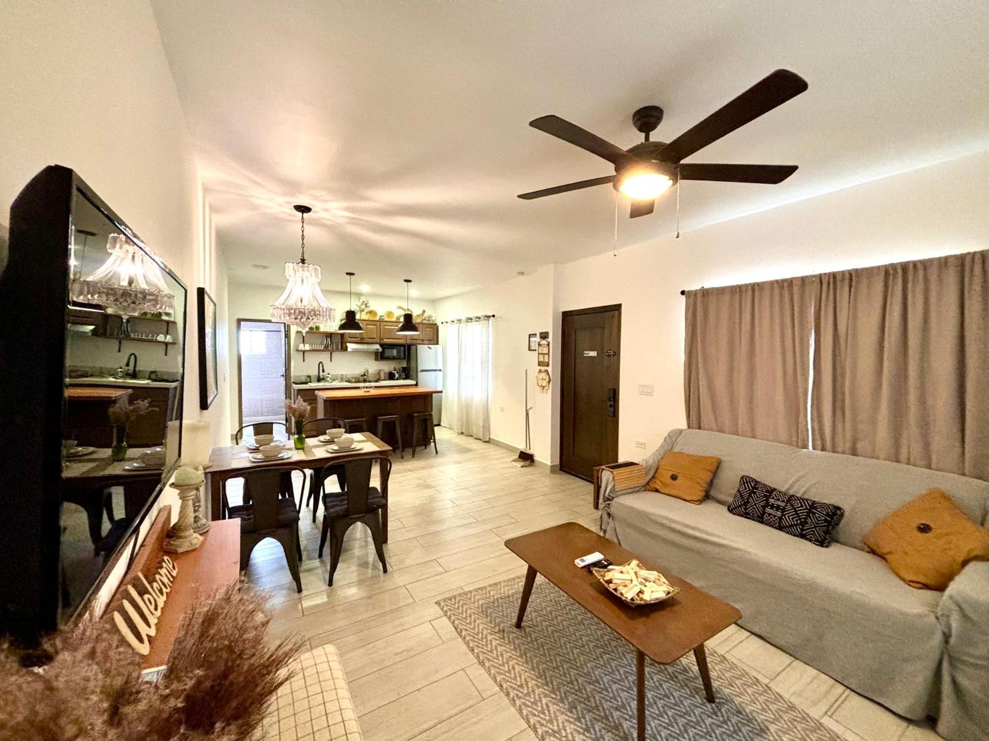 Stylish Apartments Near Best Western Hotel Belize City Exterior foto