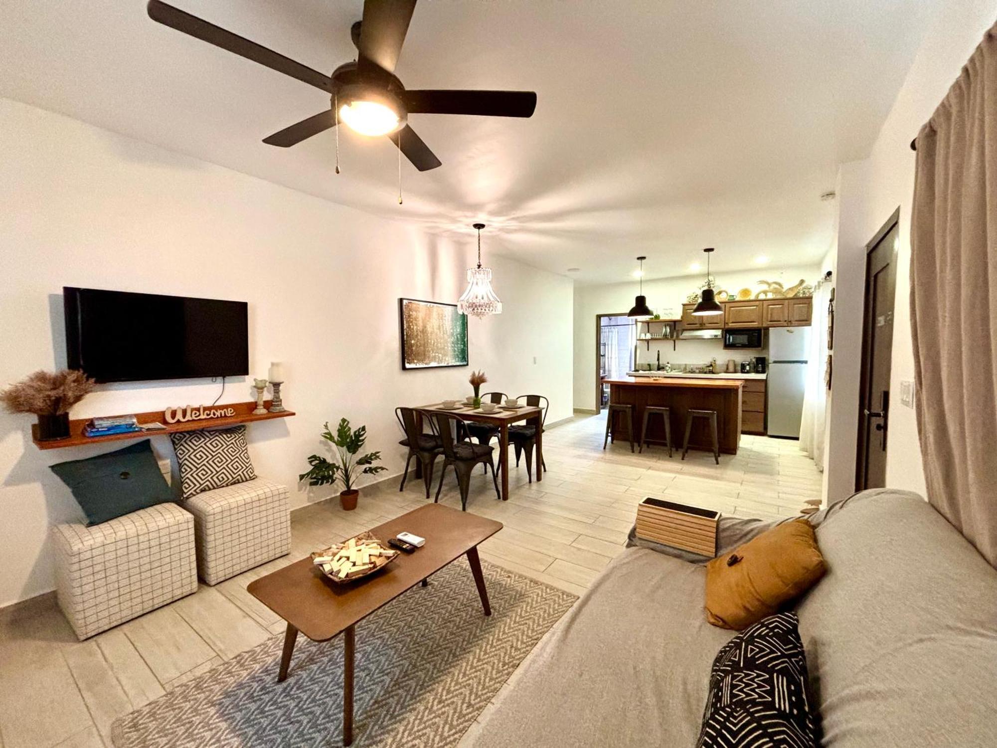 Stylish Apartments Near Best Western Hotel Belize City Exterior foto